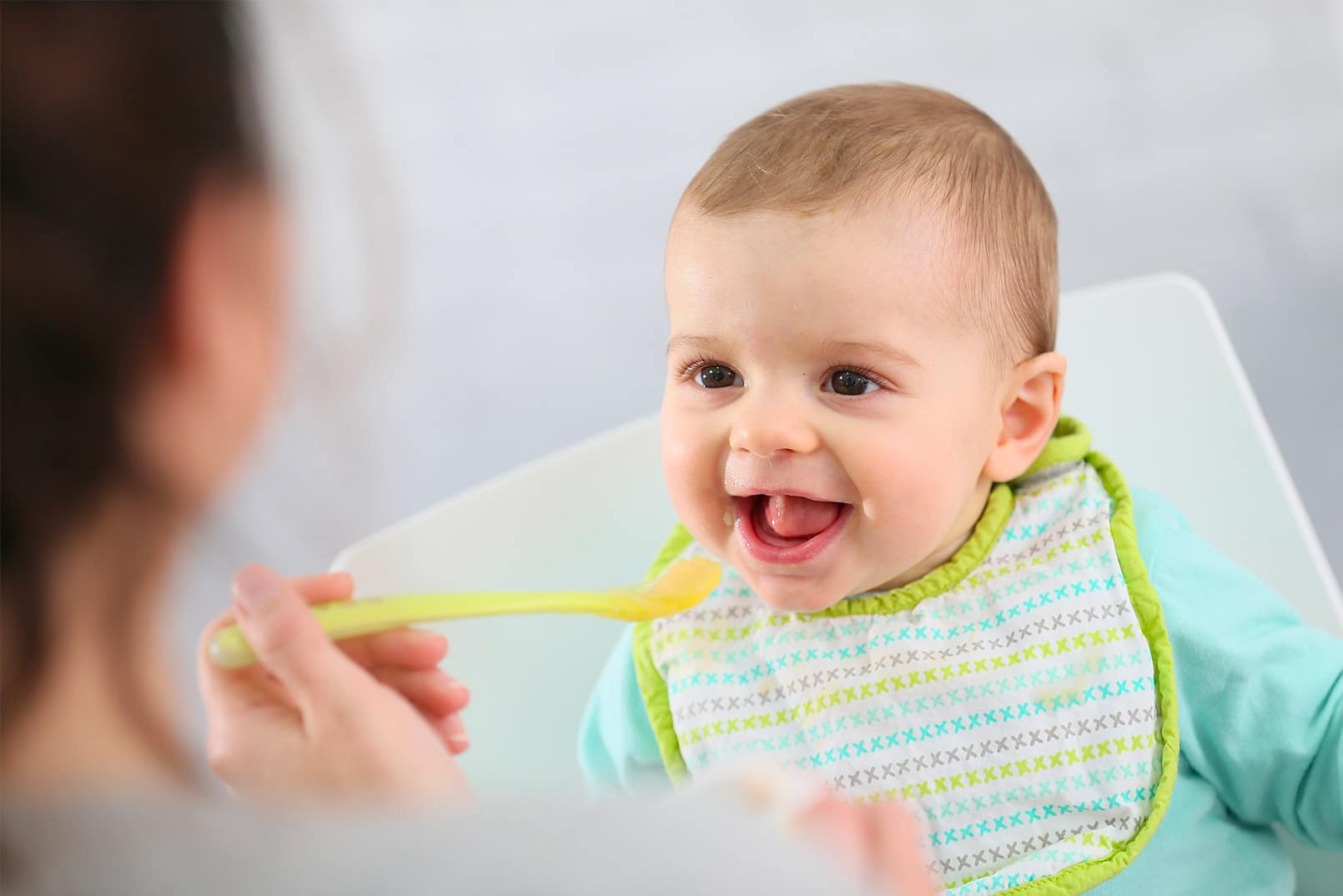 Comment nourrir son bébé, après une chirurgie des fentes labio-palatine ? | Centre Fentes Palatines